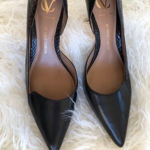 Vince Camuto VC Signature Peony Pump